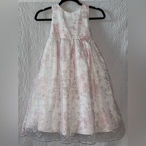 PERFECTL” DRESSED Sleeveless Multi Layer Floral Print Overlay Maxi Dress